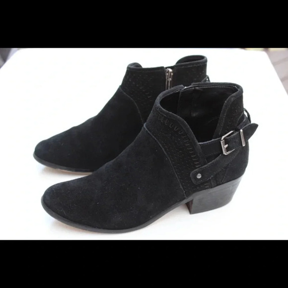 Vince Camuto ankle boots - Picture 7 of 13